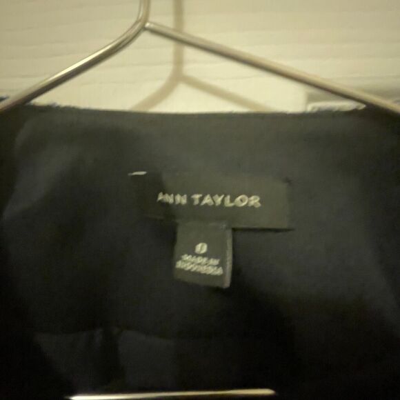 Ann Taylor Tweed Blazer Fringe Jacket Size 0 (XS) Snap Button Twee - Picture 2 of 8